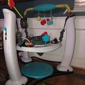 Baby exersaucer